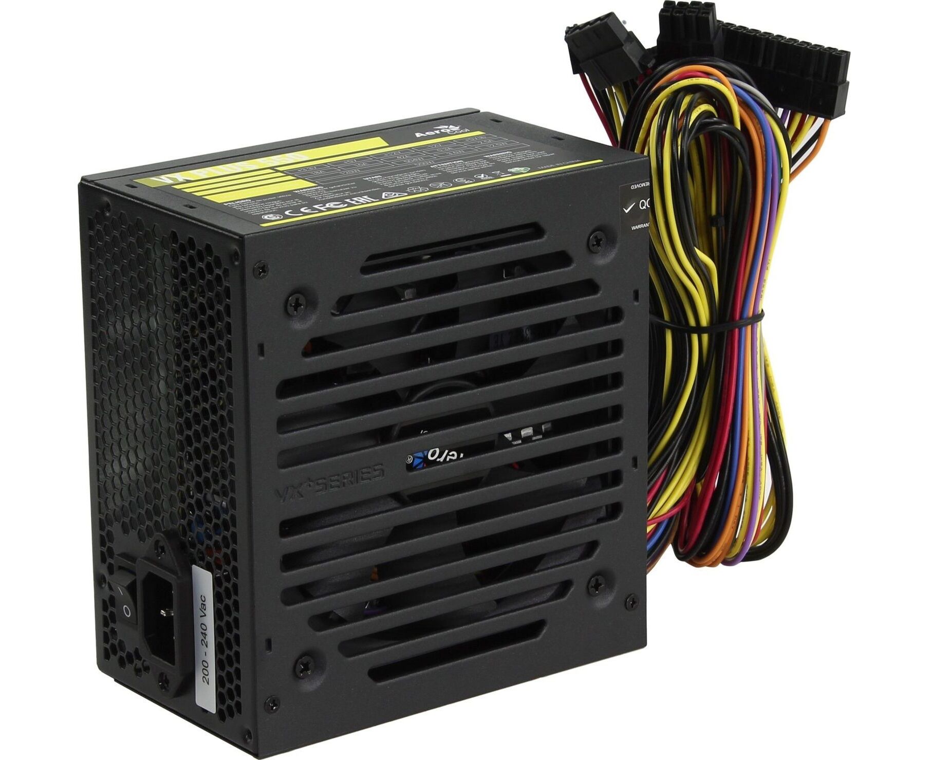 Блок питания Aerocool VX Plus 550, 550 W, ATX v2.3 Haswell, fan 12cm, 500mm cable, power cord, 20+4 P, 4+4 P, PC Ie 6+2 P x1, PATA x 3, SATA x3, FDD