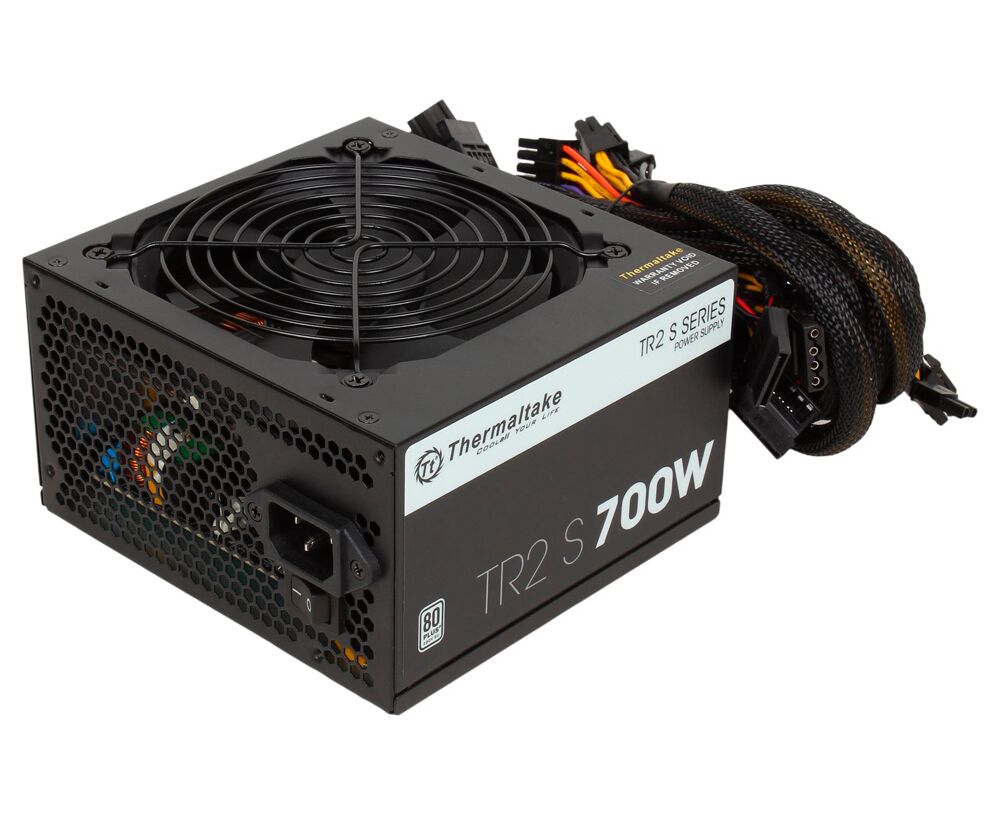 Блок питания Thermaltake TR2 S 80+ 700 W (ATX) TR2 S 80+ (24+4+4pin) APFC 120mm fan 6x SATA RTL