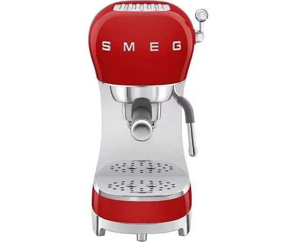 Эспрессо кофемашина Smeg ECF02 RDEU красный стиль 50-х, регулируемая температура кофе, давление 15 бар, емкость контейнера для воды 1.1 л